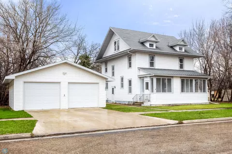 1005 Lenham Ave SE, Cooperstown, ND 58425