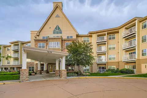 5650 Boone Ave N #315, New Hope, MN 55428