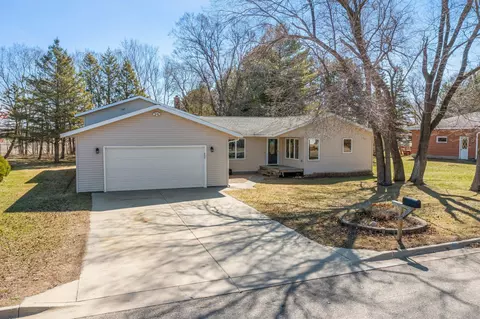 724 10th St SW, Wadena, MN 56482