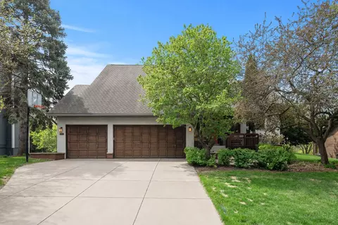 478 Carol Dr, Vadnais Heights, MN 55127