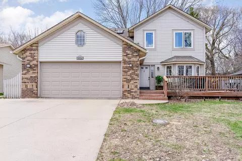 15731 Hannover Path, Apple Valley, MN 55124