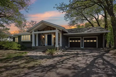 16647 Meadowbrook Ln, Wayzata, MN 55391