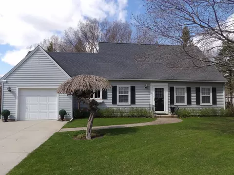 2103 10th Pl NE, Austin, MN 55912