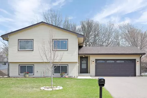 8972 Kirkwood Cir N, Maple Grove, MN 55369