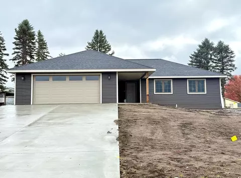 208 4th Ave NE, Pelican Rapids, MN 56572