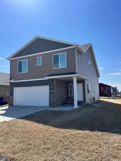 4505 19th St S, Moorhead, MN 56560