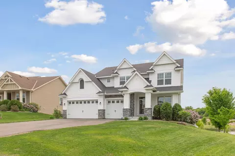 8999 Lakeside Dr, Victoria, MN 55386