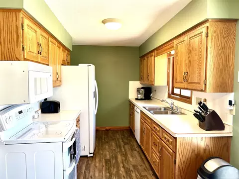 1212 12th St SE, Willmar, MN 56201 photo 10