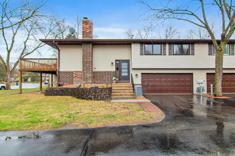 10724 Cavell Rd, Bloomington, MN 55438