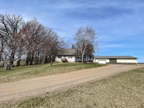 Exterior - 9276 65th Ave, Milaca, MN 56353 photo 3 of 5