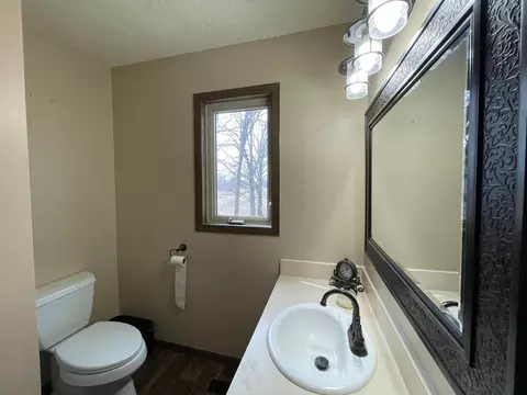 Bath - 9276 65th Ave, Milaca, MN 56353 photo 3 of 3