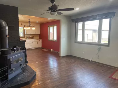 Living - 9276 65th Ave, Milaca, MN 56353 photo 1 of 2