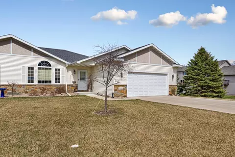 2121 198th St W, Faribault, MN 55021