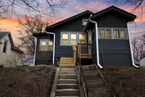 188 Acker St E, Saint Paul, MN 55117
