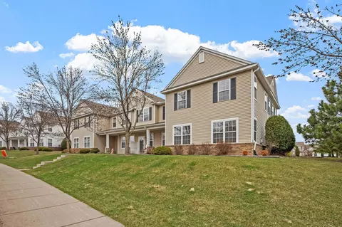 4879 Boatman Ln #6804, Inver Grove Heights, MN 55076