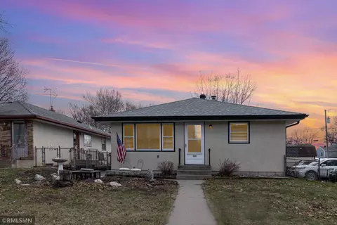 1580 Woodbridge St, Saint Paul, MN 55117