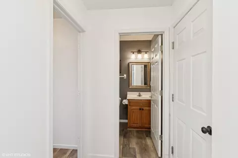 Entry Way - 1475 W Pond Rd, Eagan, MN 55122 photo 6 of 7