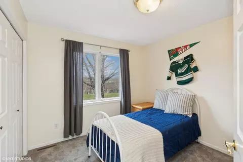 Bedroom - 1475 W Pond Rd, Eagan, MN 55122 photo 5 of 6