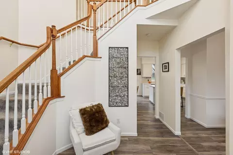 Entry Way - 1475 W Pond Rd, Eagan, MN 55122 photo 2 of 7