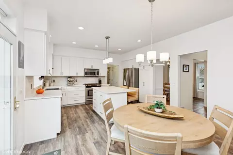 Kitchen - 1475 W Pond Rd, Eagan, MN 55122 photo 5 of 6