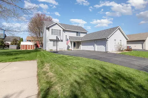1304 Birch Ct, Farmington, MN 55024
