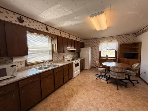 128 S Munsterman St, Appleton, MN 56208 photo 11