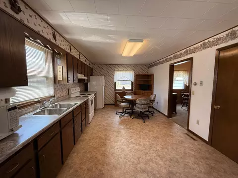 128 S Munsterman St, Appleton, MN 56208 photo 10
