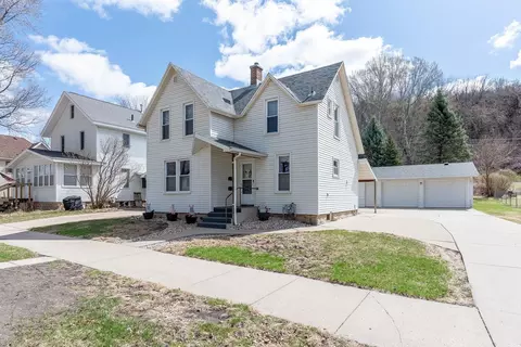 1509 N 5th St, Mankato, MN 56001