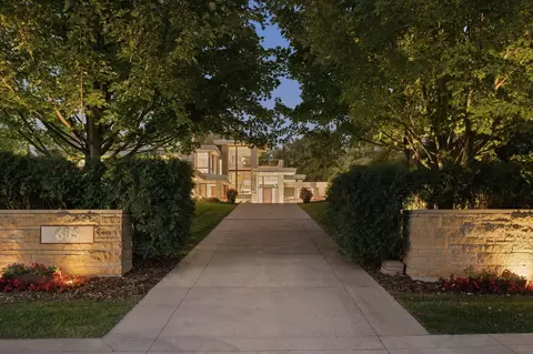 685 Hidden Creek Trl, Mendota Heights, MN 55118