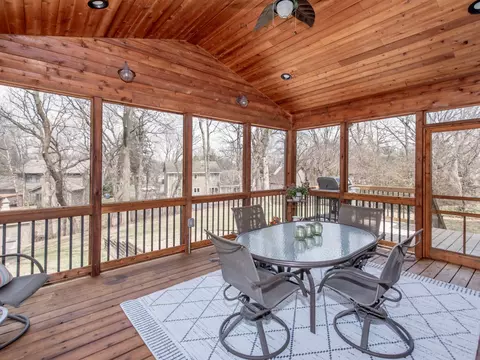 684 Stonewood Rd, Eagan, MN 55123 photo 10