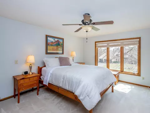 684 Stonewood Rd, Eagan, MN 55123 photo 23