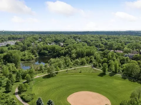 684 Stonewood Rd, Eagan, MN 55123 photo 52