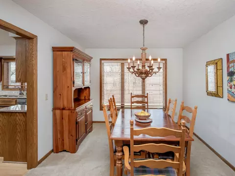 684 Stonewood Rd, Eagan, MN 55123 photo 14