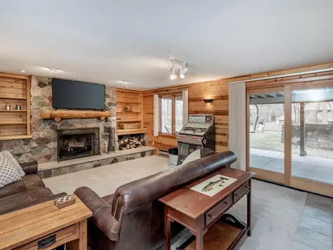 684 Stonewood Rd, Eagan, MN 55123 photo 33