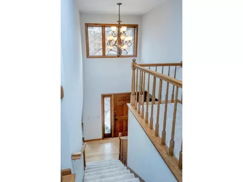 684 Stonewood Rd, Eagan, MN 55123 photo 22