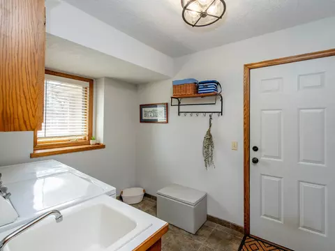 684 Stonewood Rd, Eagan, MN 55123 photo 20