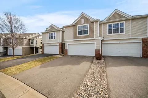 2771 Century Cir, Chanhassen, MN 55317