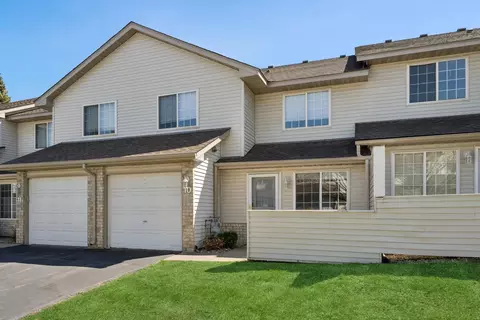 2775 Ranchview Ln N #10, Plymouth, MN 55447