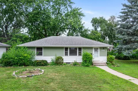 8900 Aldrich Ave S, Bloomington, MN 55420