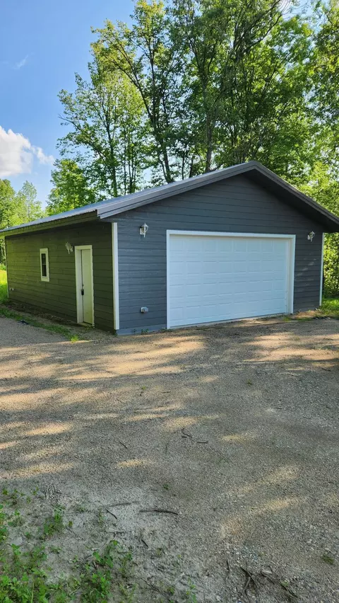 24027 County Rd 76, Cohasset, MN 55721