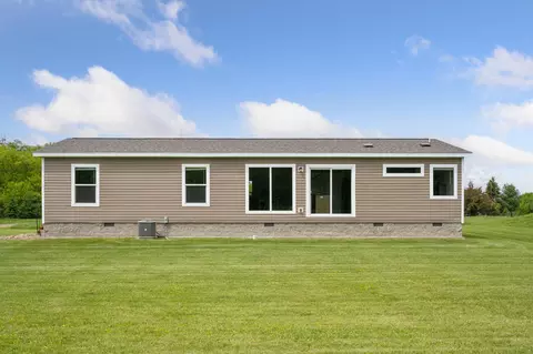 Exterior - 18394 145th Ave, Milaca, MN 56353 photo 6 of 13