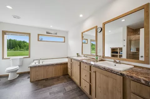 Bath - 18394 145th Ave, Milaca, MN 56353 photo 1 of 4