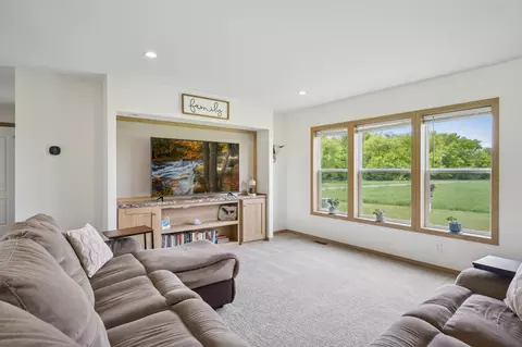 Living - 18394 145th Ave, Milaca, MN 56353 photo 4 of 6
