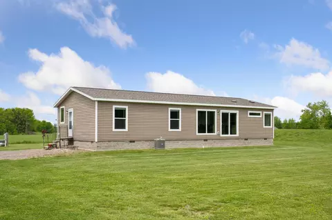 Exterior - 18394 145th Ave, Milaca, MN 56353 photo 7 of 13
