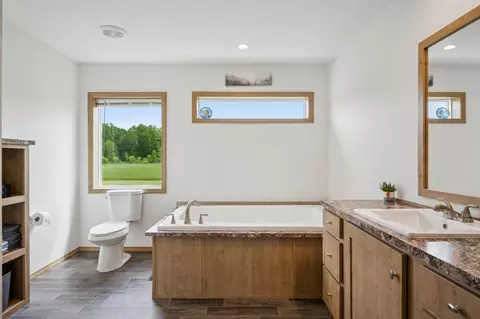 Bath - 18394 145th Ave, Milaca, MN 56353 photo 2 of 4