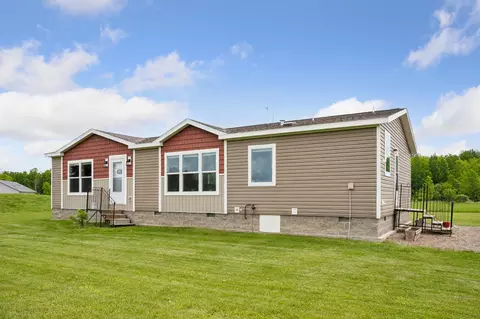 Exterior - 18394 145th Ave, Milaca, MN 56353 photo 2 of 13