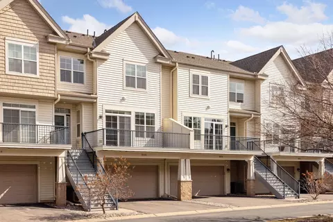 8026 Magnolia Ln N, Maple Grove, MN 55369