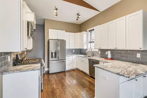 2037 Nokomis Ave, Maplewood, MN 55119