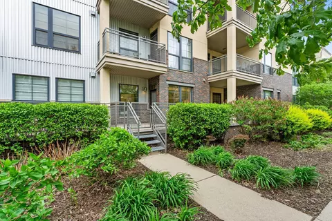 2565 Franklin Ave #109, Saint Paul, MN 55114