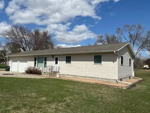 Exterior - 701 3rd St, Barrett, MN 56311 photo 3 of 6